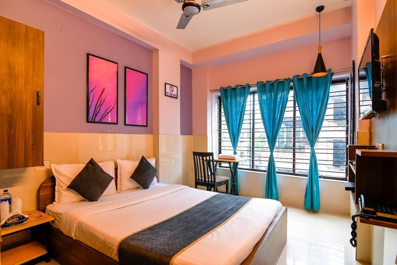 The Kolkata Hotel Экстерьер фото
